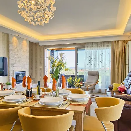 Dom wakacyjny Evelyn Pula