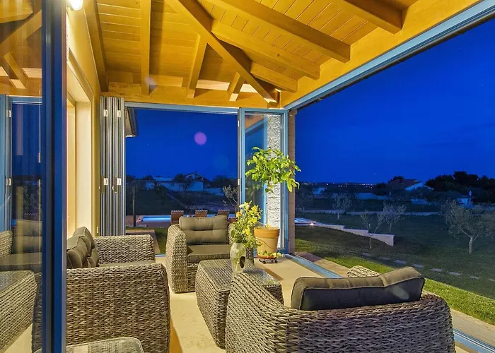 Evelyn Будинок відпочинку Пула